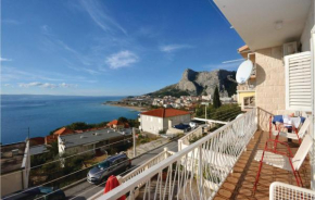 Beautiful Apartment In Omis With Kitchen